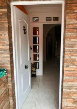 Intermediate house