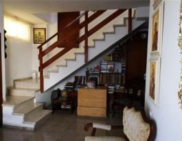 Intermediate house