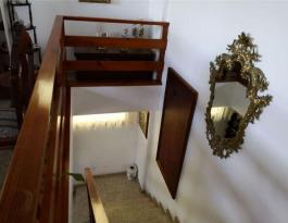 Intermediate house