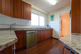 Intermediate house