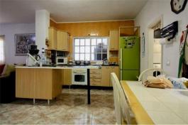 Intermediate house