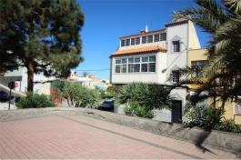 Intermediate house