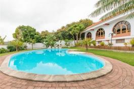 Semi detached house