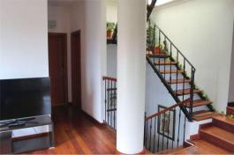 Intermediate house
