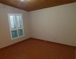 Intermediate house
