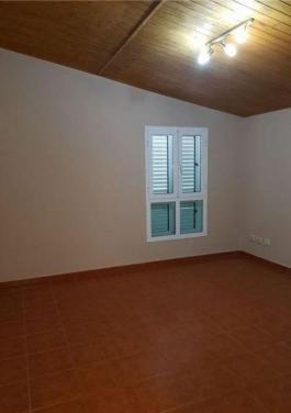 Intermediate house