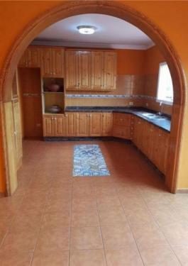Intermediate house