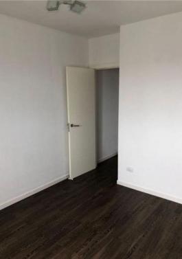 Intermediate house