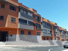 Intermediate house