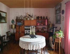 Intermediate house