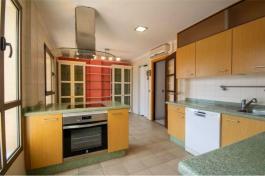 Intermediate house