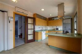 Intermediate house