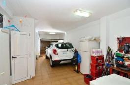 Intermediate house