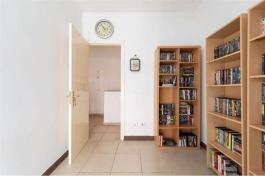 Intermediate house