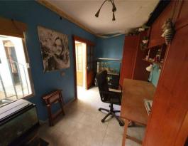 Intermediate house