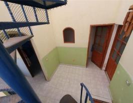 Intermediate house