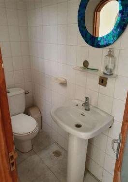 Intermediate house