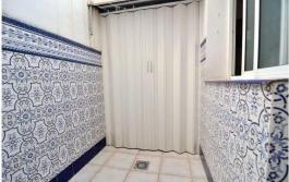 Intermediate house