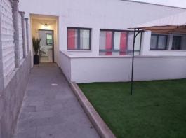 Intermediate house