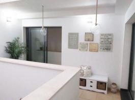 Intermediate house
