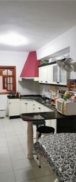 Intermediate house
