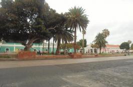 Intermediate house