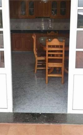 Intermediate house