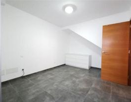 Intermediate house