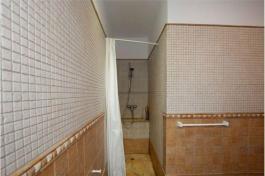 Intermediate house