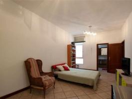 Intermediate house