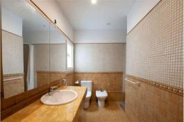Intermediate house