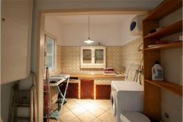 Intermediate house