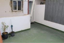 Intermediate house